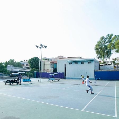 Northern Suites Bahria Town ラーワルピンディー エクステリア 写真