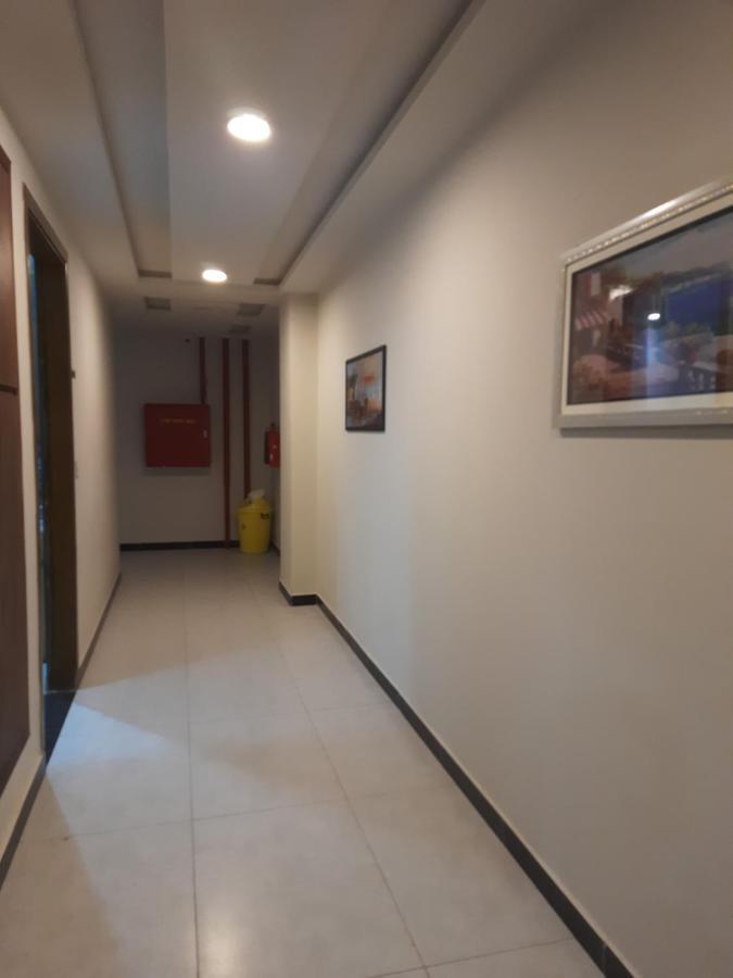 Northern Suites Bahria Town ラーワルピンディー エクステリア 写真