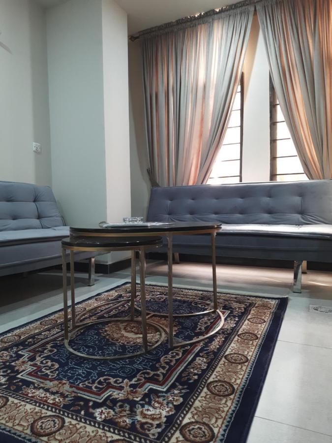 Northern Suites Bahria Town ラーワルピンディー エクステリア 写真