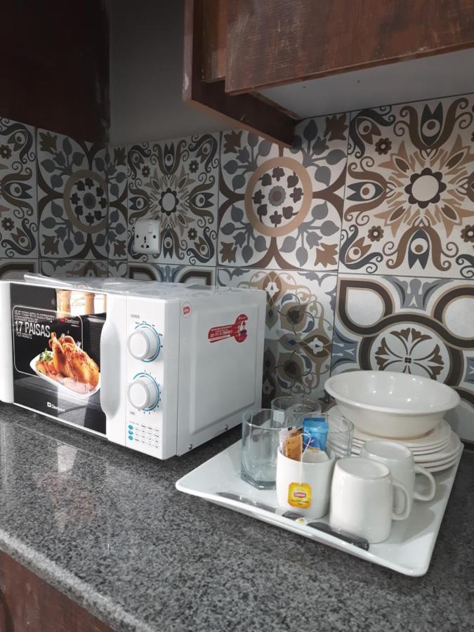 Northern Suites Bahria Town ラーワルピンディー エクステリア 写真
