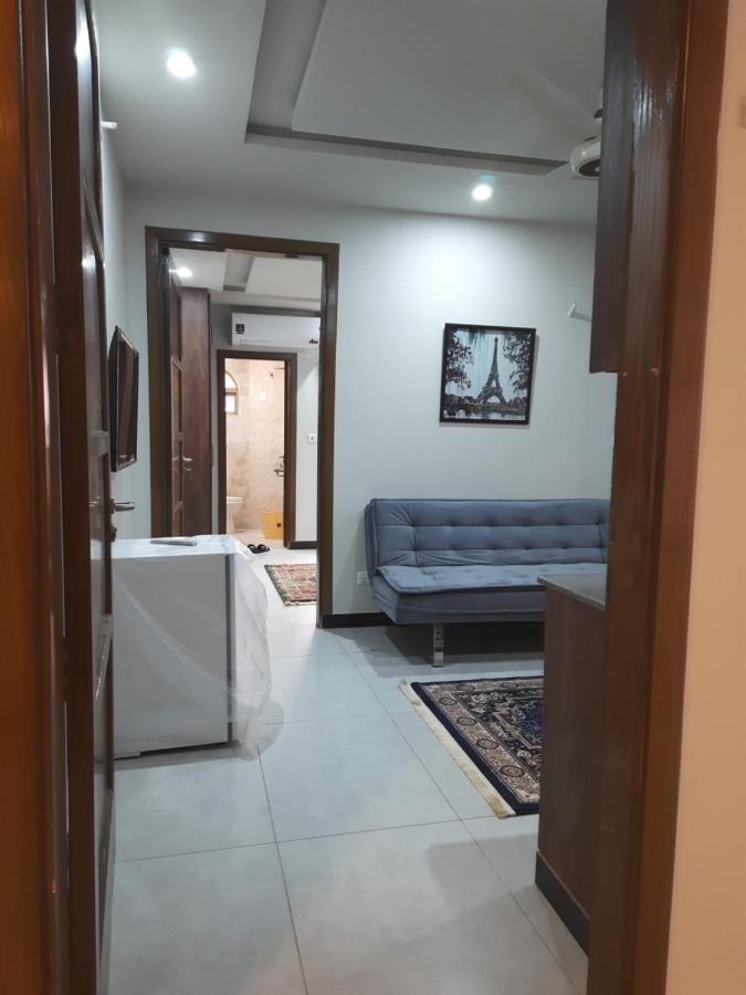 Northern Suites Bahria Town ラーワルピンディー エクステリア 写真