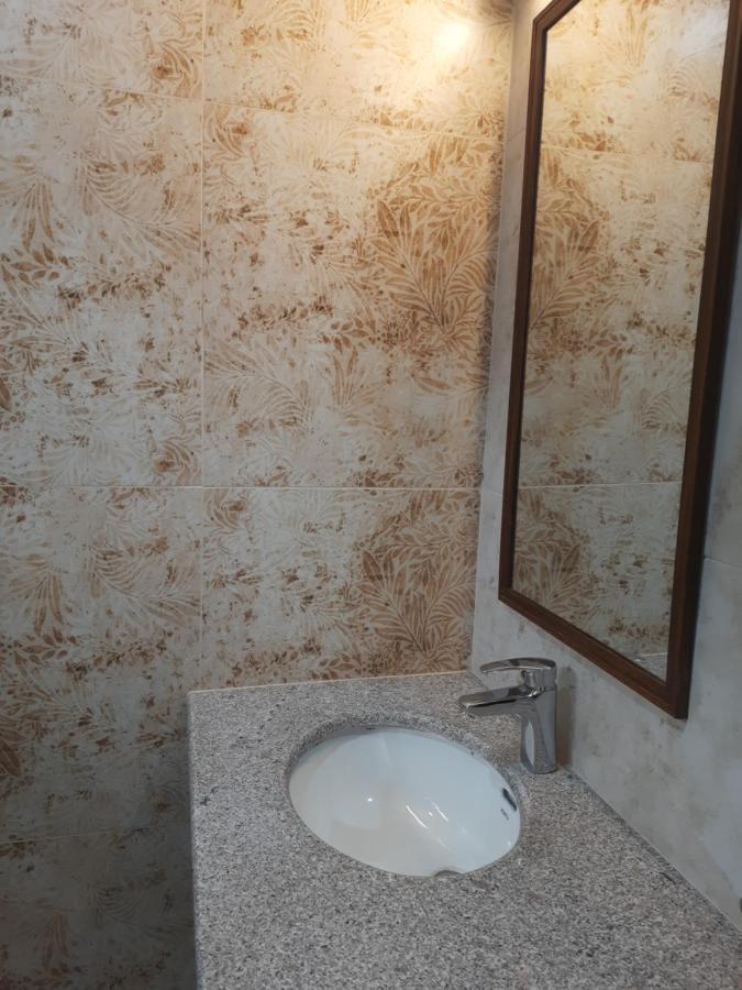 Northern Suites Bahria Town ラーワルピンディー エクステリア 写真