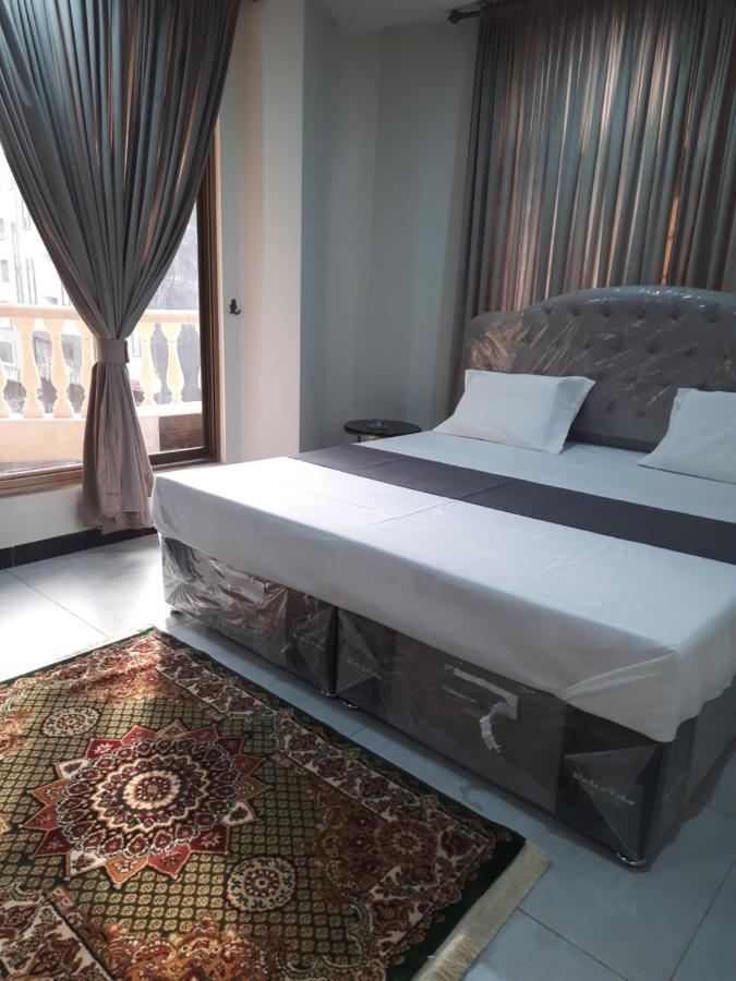 Northern Suites Bahria Town ラーワルピンディー エクステリア 写真