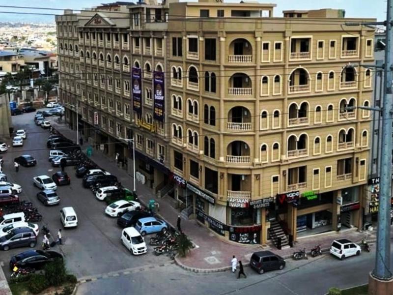 Northern Suites Bahria Town ラーワルピンディー エクステリア 写真
