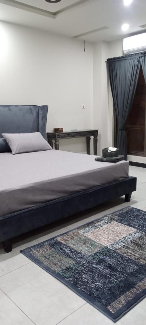 Northern Suites Bahria Town ラーワルピンディー エクステリア 写真